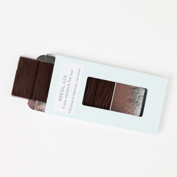 Tablette de chocolat Brésil 62% avec une saveur fruits séchés & thé noir de la pâtisserie Jacoulot de Salins-les-Bains dans le Jura