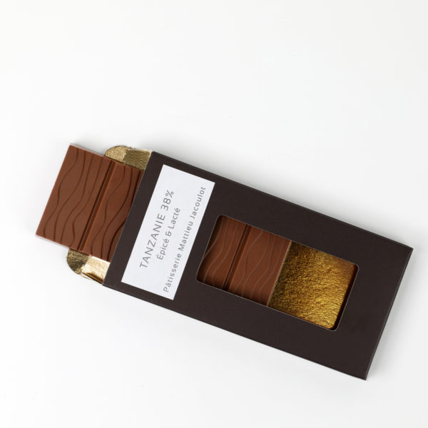Tablette de chocolat Tanzanie 38% avec une saveur épicé & lacté de la pâtisserie Jacoulot de Salins-les-Bains dans le Jura