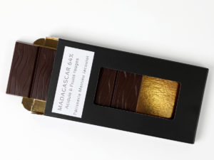 Tablette chocolat noir origine : Madagascar 64% cacao