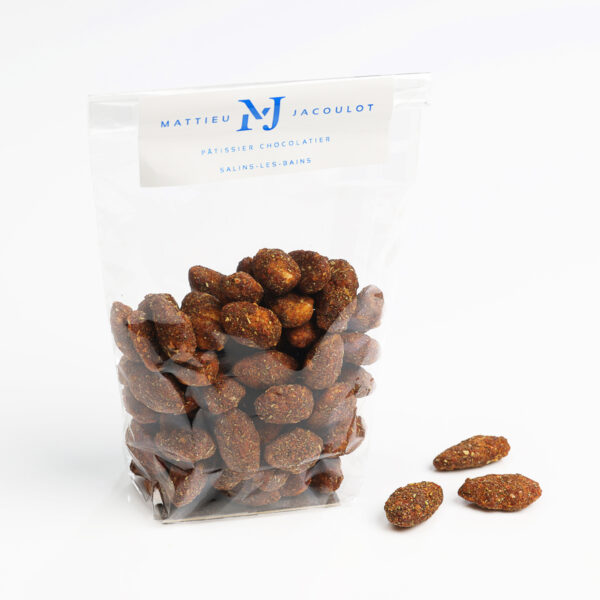 Amandes caramélisées salées